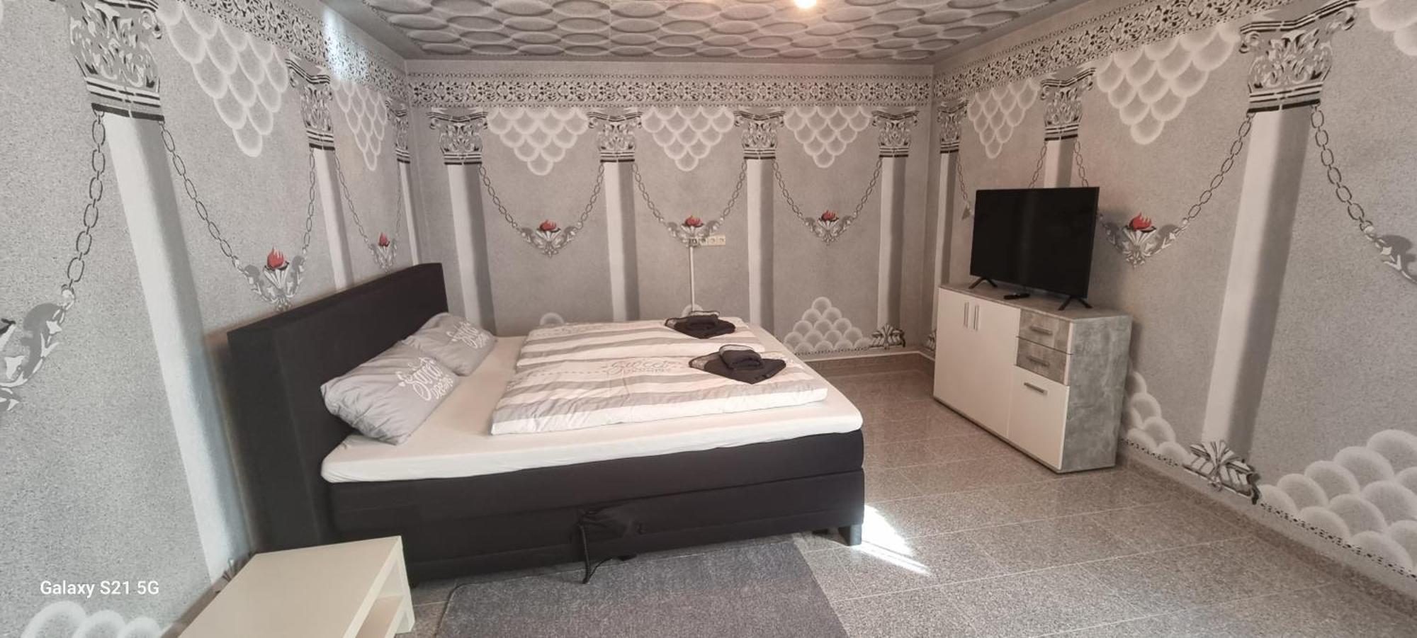 Ferienwohnung Elefanten Балинген Екстериор снимка