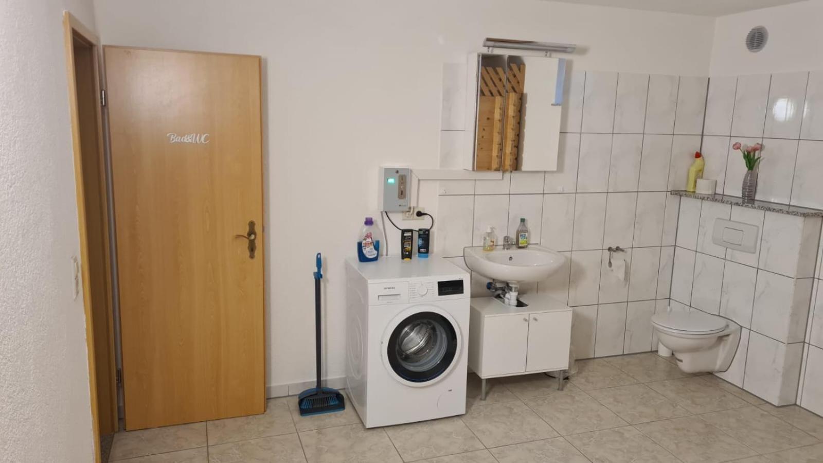Ferienwohnung Elefanten Балинген Екстериор снимка